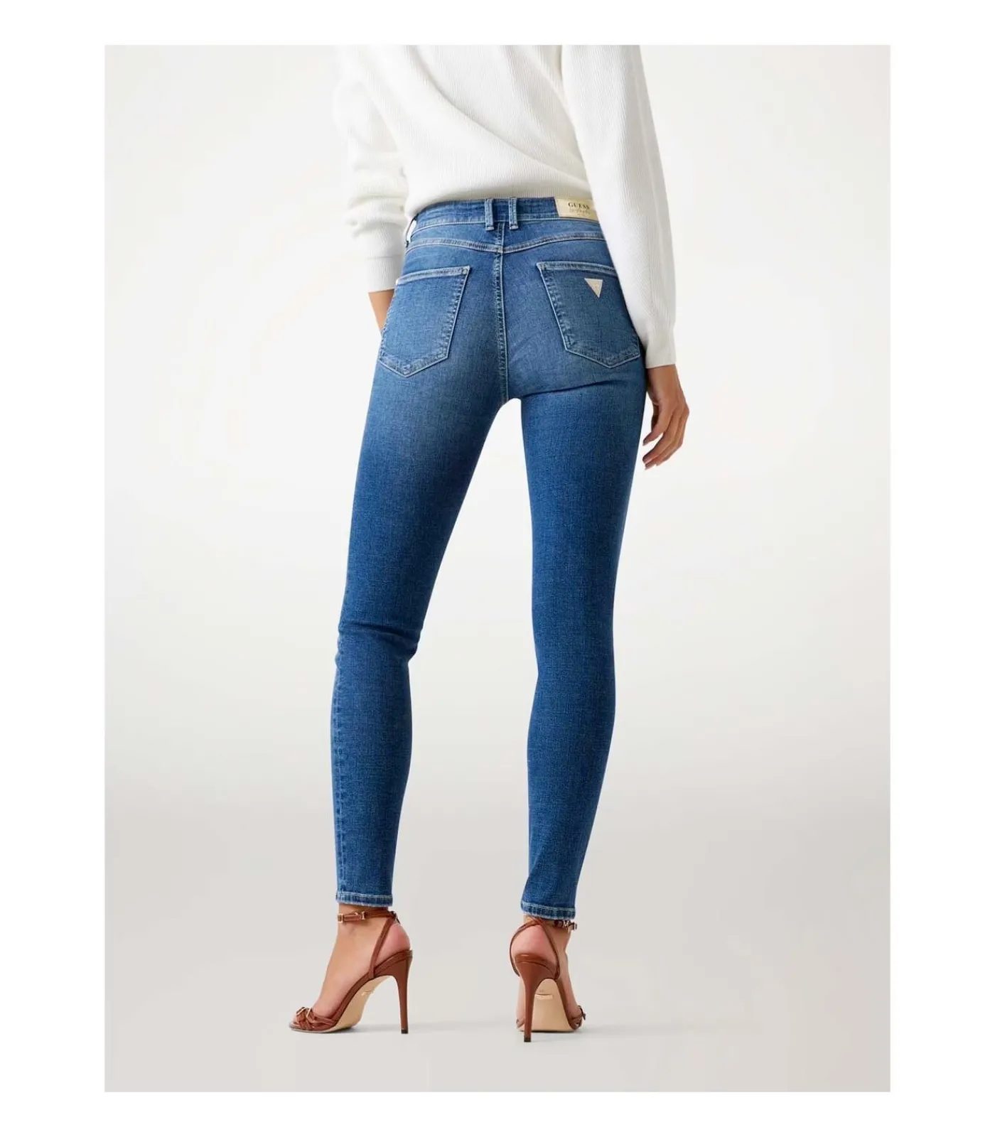 DAMES GUESS 1981 Exposed Button