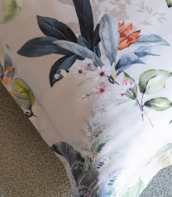 Blanc Avenue 2 persoons beddengoed 240x220 cm+2 kussenslopen 63x63 cm katoensatijn