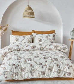 Blanc Avenue 2 persoons beddengoed 240x220 cm+2 kussenslopen 65x65 cm in katoen