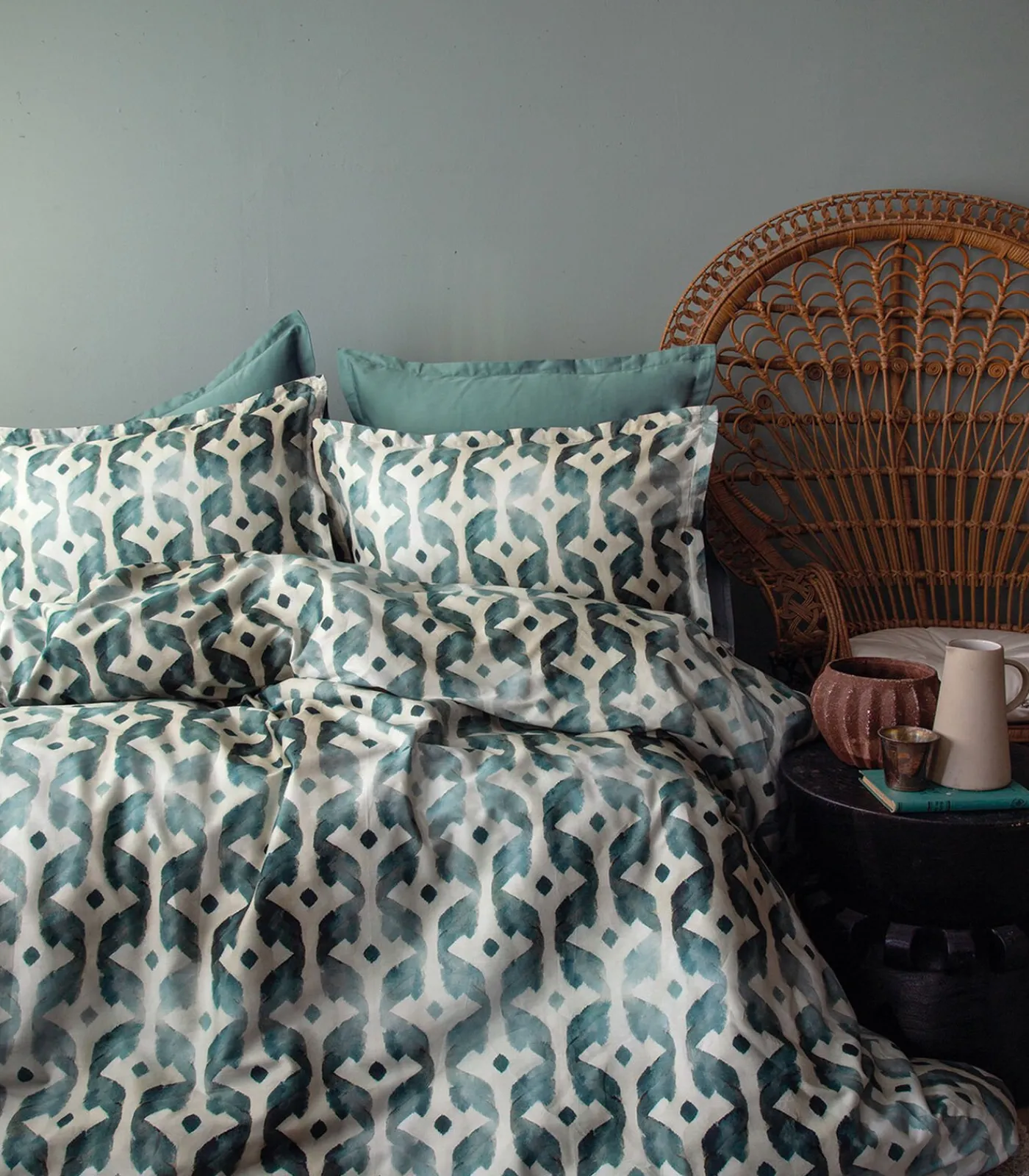 Outlet 2 persoons beddengoed 240x220 cm+2 kussenslopen 63x63 cm katoensatijn Dekbedovertrekken