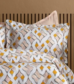 Blanc Avenue 2 persoons beddengoed 240x220 cm+2 kussenslopen 63x63 cm katoensatijn