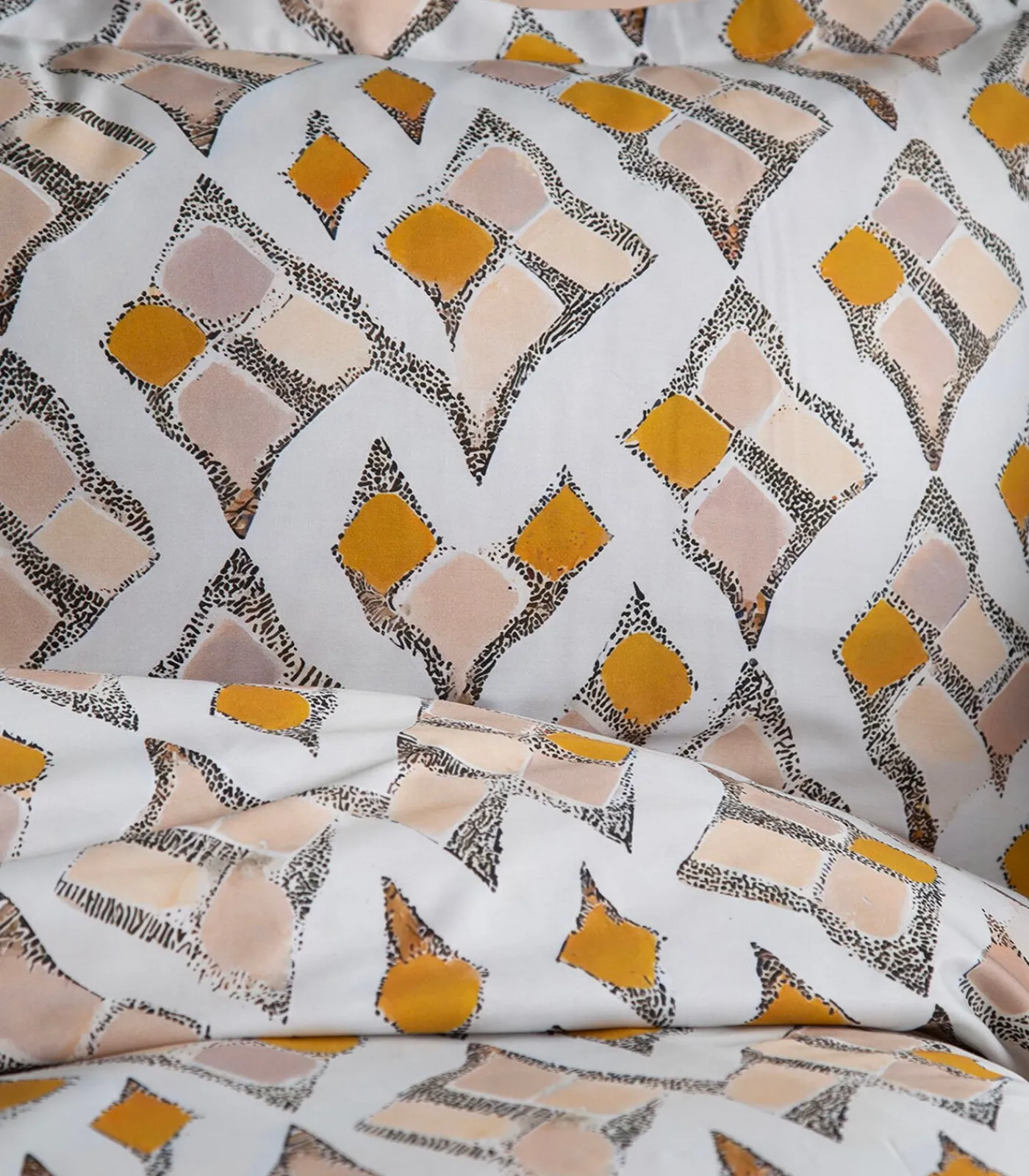 Blanc Avenue 2 persoons beddengoed 240x220 cm+2 kussenslopen 63x63 cm katoensatijn