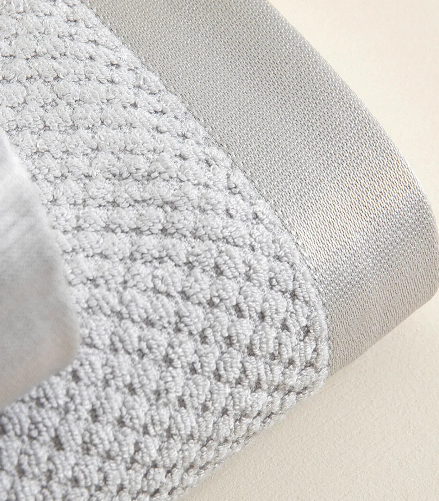 Chakra Badhanddoek Atentiva 85x150 cm Donkergrijs