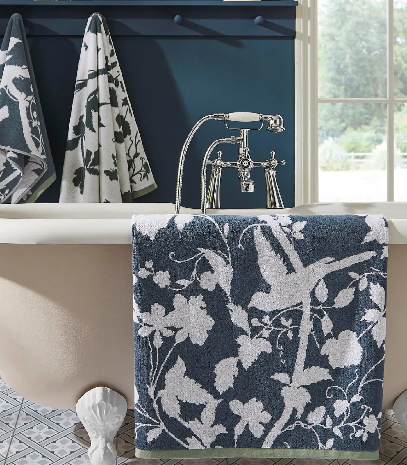 Laura Ashley Badhanddoek Oriental Garden Dusky