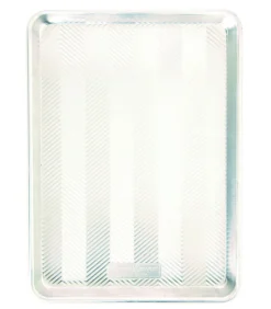 Nordic Ware Bakplaat Prism 45 x 33 cm - half sheet