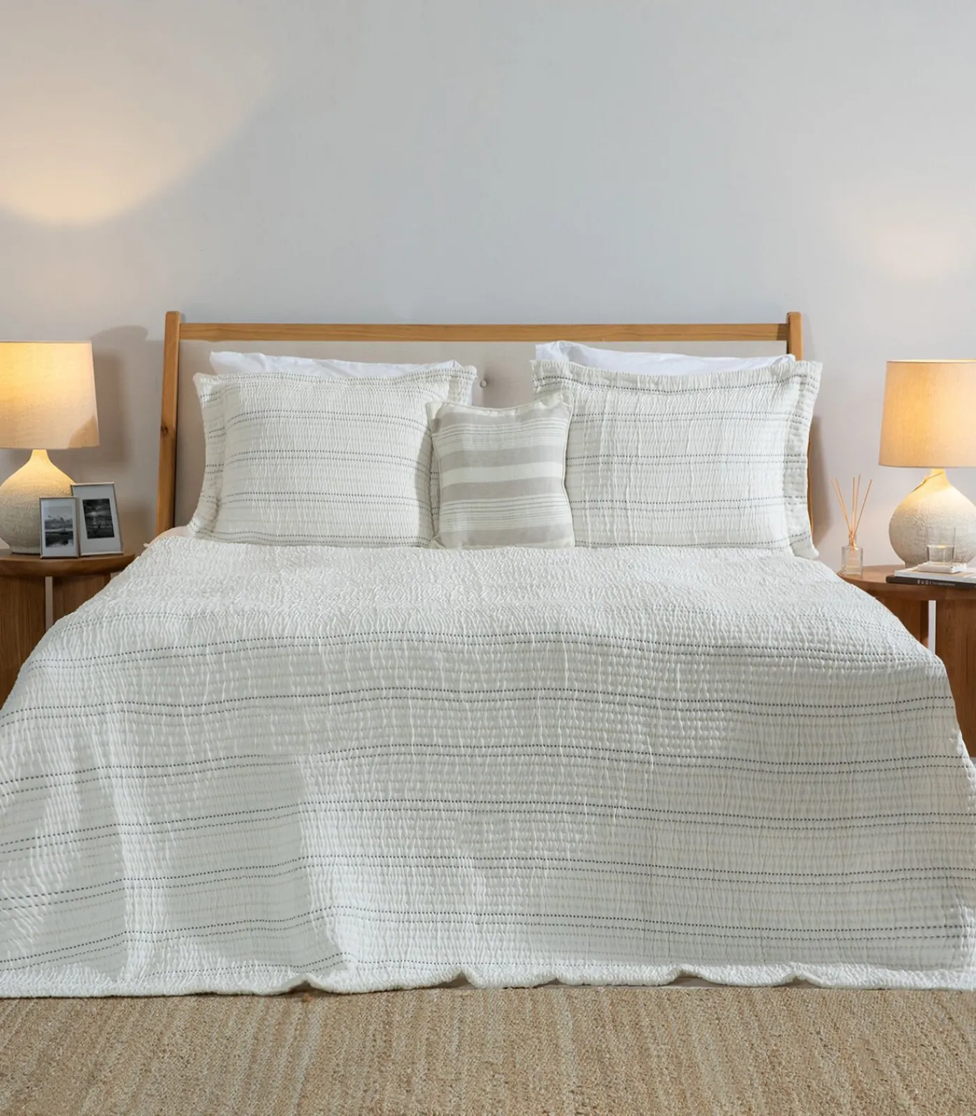 Online Bedsprei 2 personen Stitch 240x260 cm Wit (1 Bedsprei, 2 Kussenslopen) Bedspreien