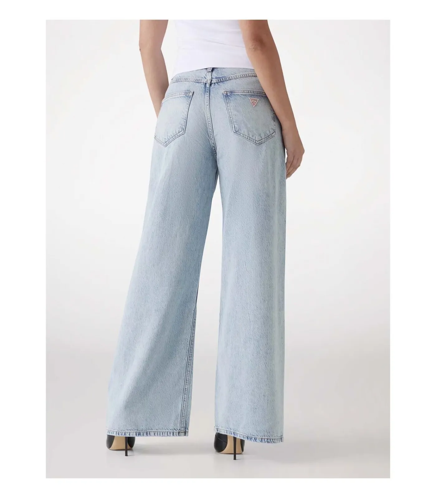 DAMES GUESS Bellflower