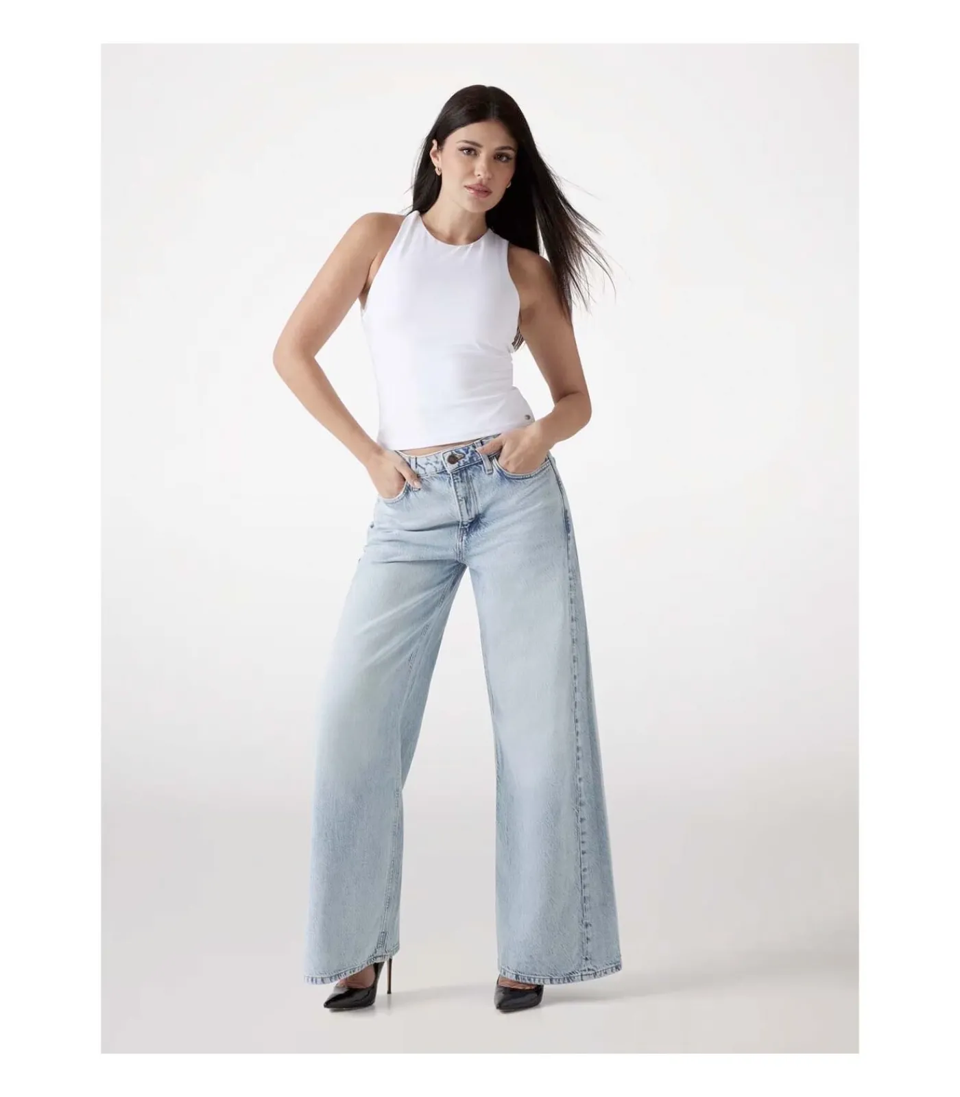 DAMES GUESS Bellflower