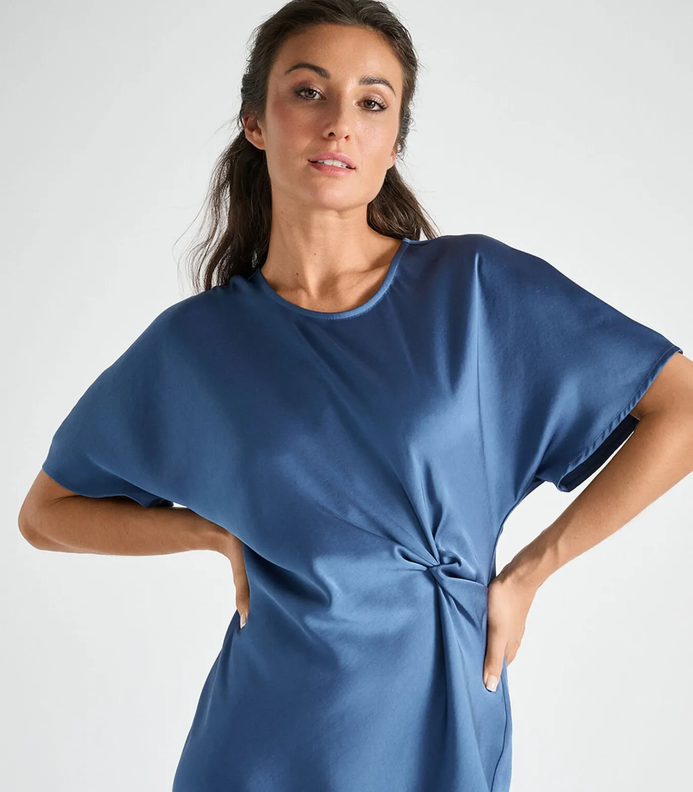 DAMES Marie Méro Blauw kleed in satijn