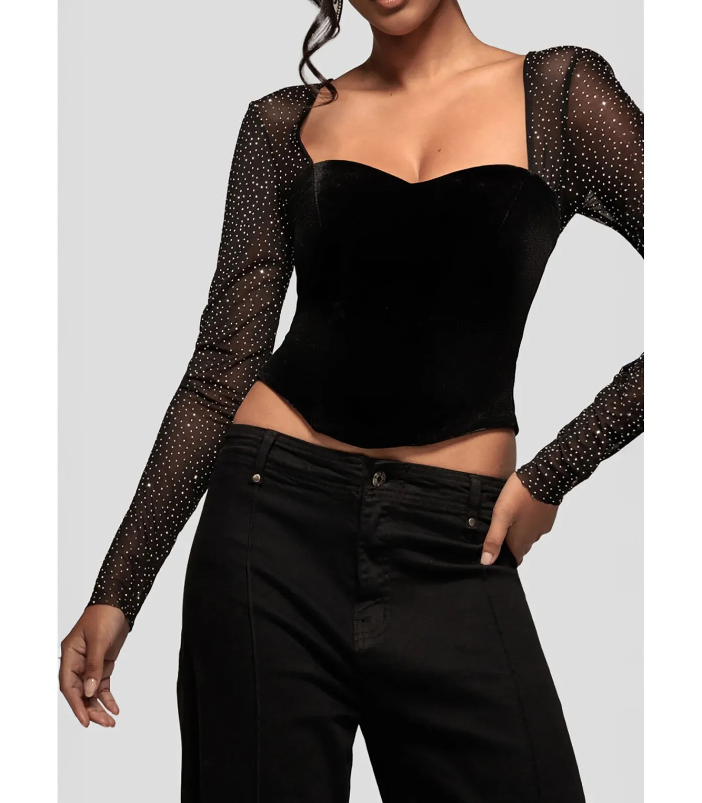 DAMES Goddiva Blouse Met Lange Mouwen “Diamante Long Sleeve Velvet Dipped Hem Top”