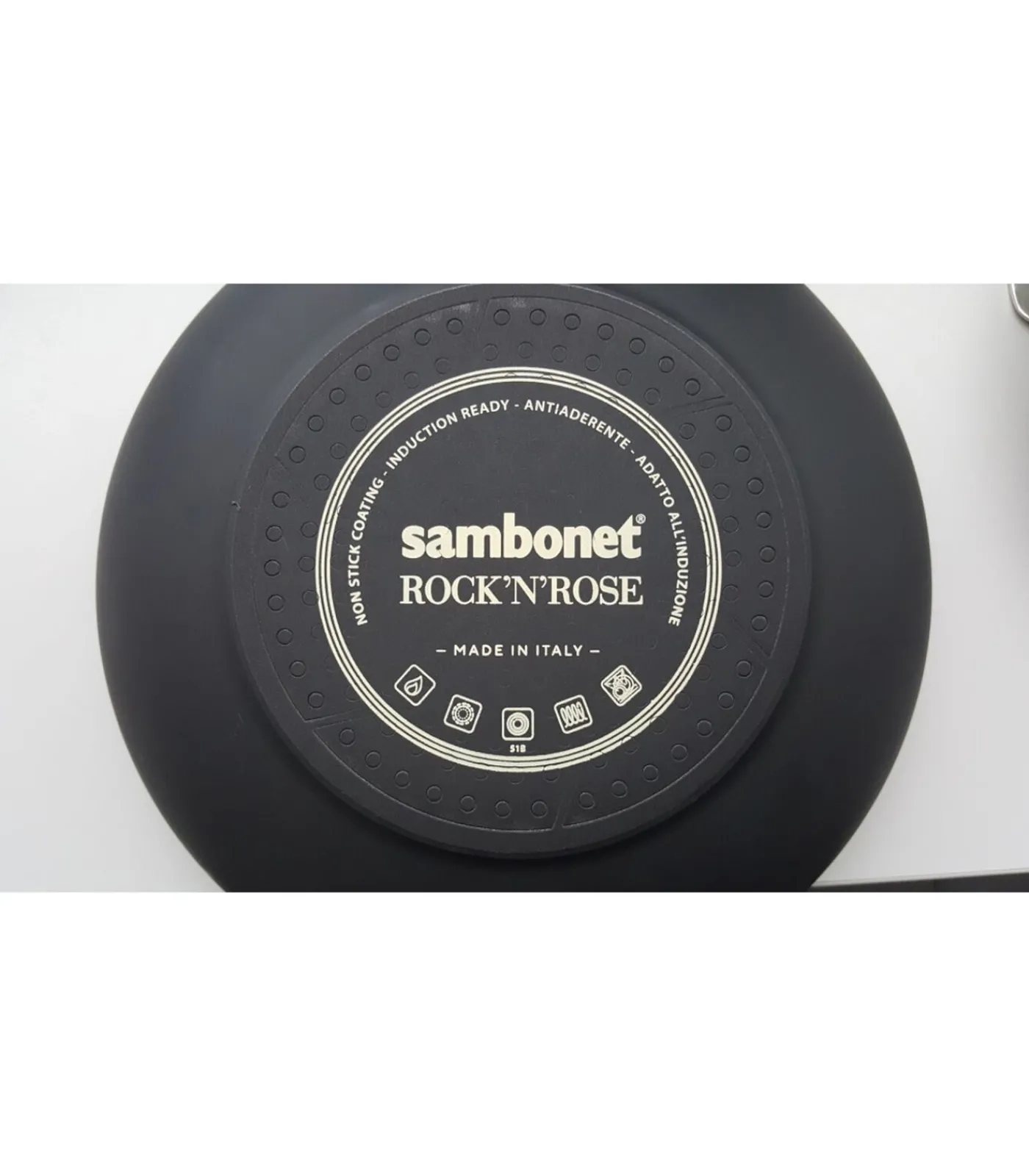 Outlet Braadpan Rock 'n' Rose - Zwart - ø 24 cm / 4.5 liter - standaard anti-aanbaklaag Potten & Pannen