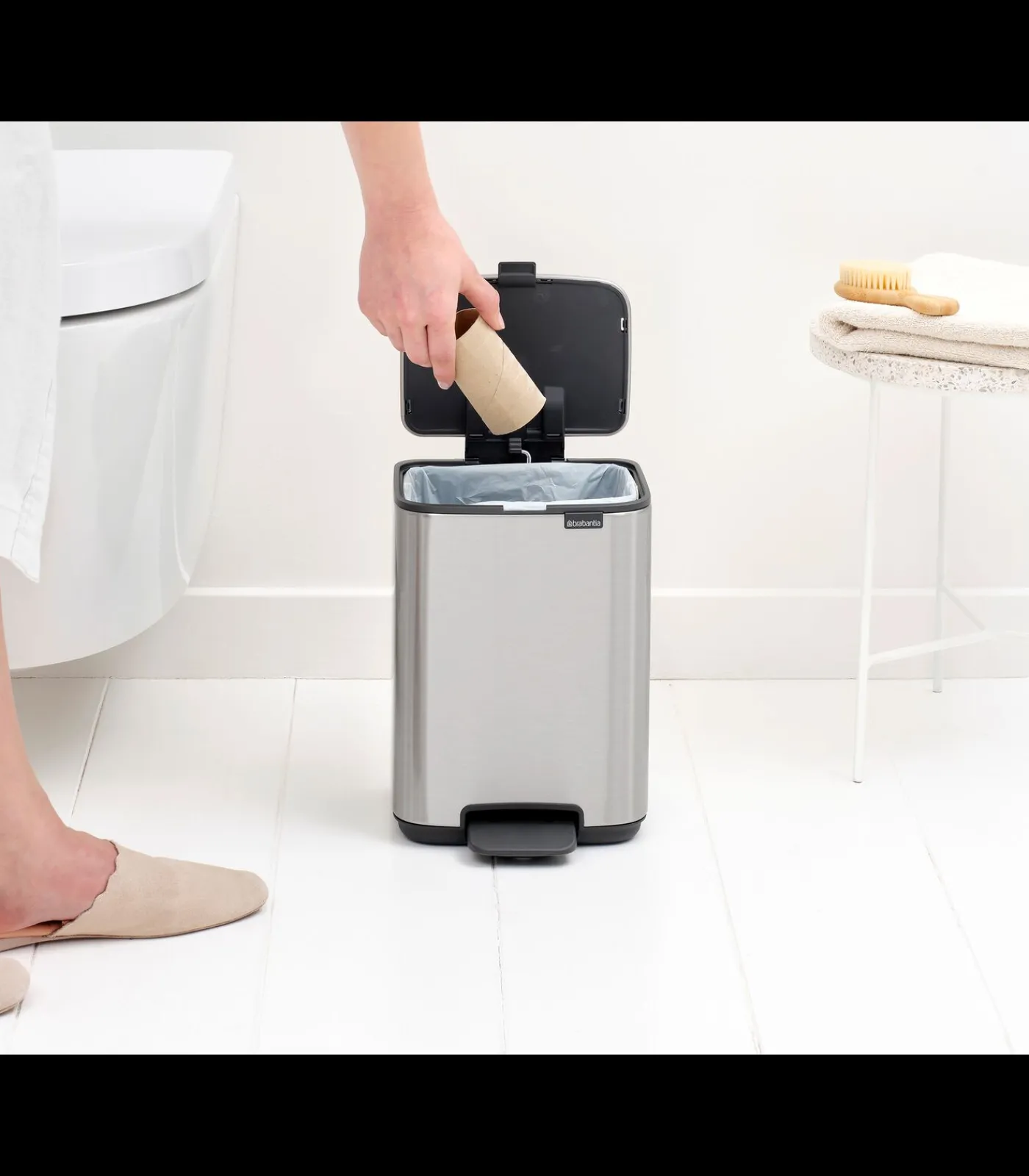 Brabantia Bo Pedaalemmer, 4 liter, stil sluitend, kunststof binnenemmer - Matt Steel Fingerprint Proof