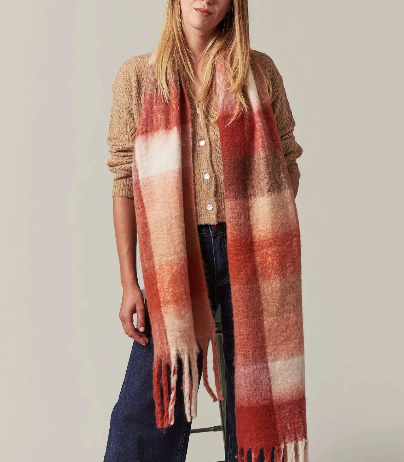 DAMES Deeluxe CHARDA - Grote geruite sjaal met volumineuze franjes