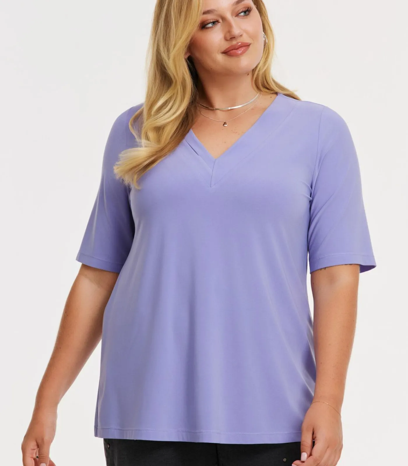 New Dames T-shirt met v-hals DAMES T-Shirts & Tops