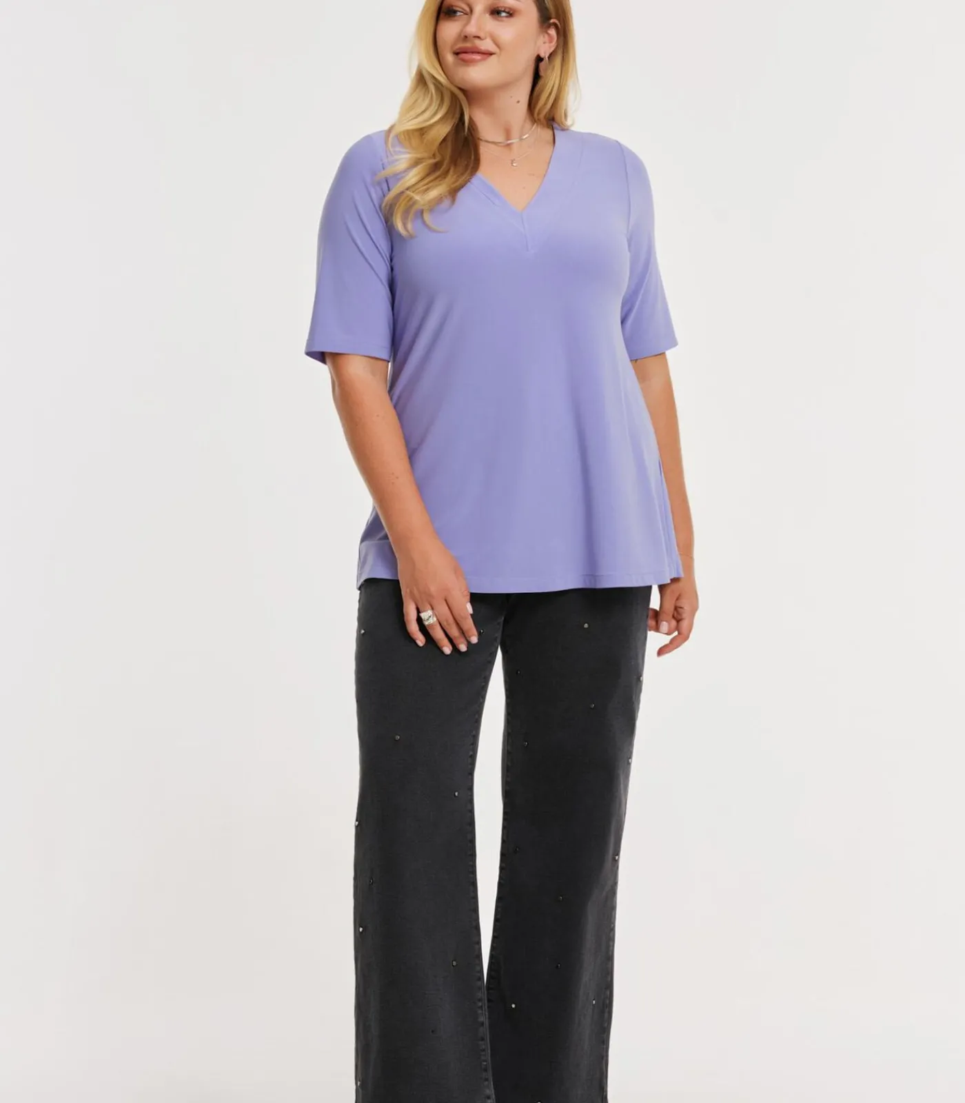 New Dames T-shirt met v-hals DAMES T-Shirts & Tops