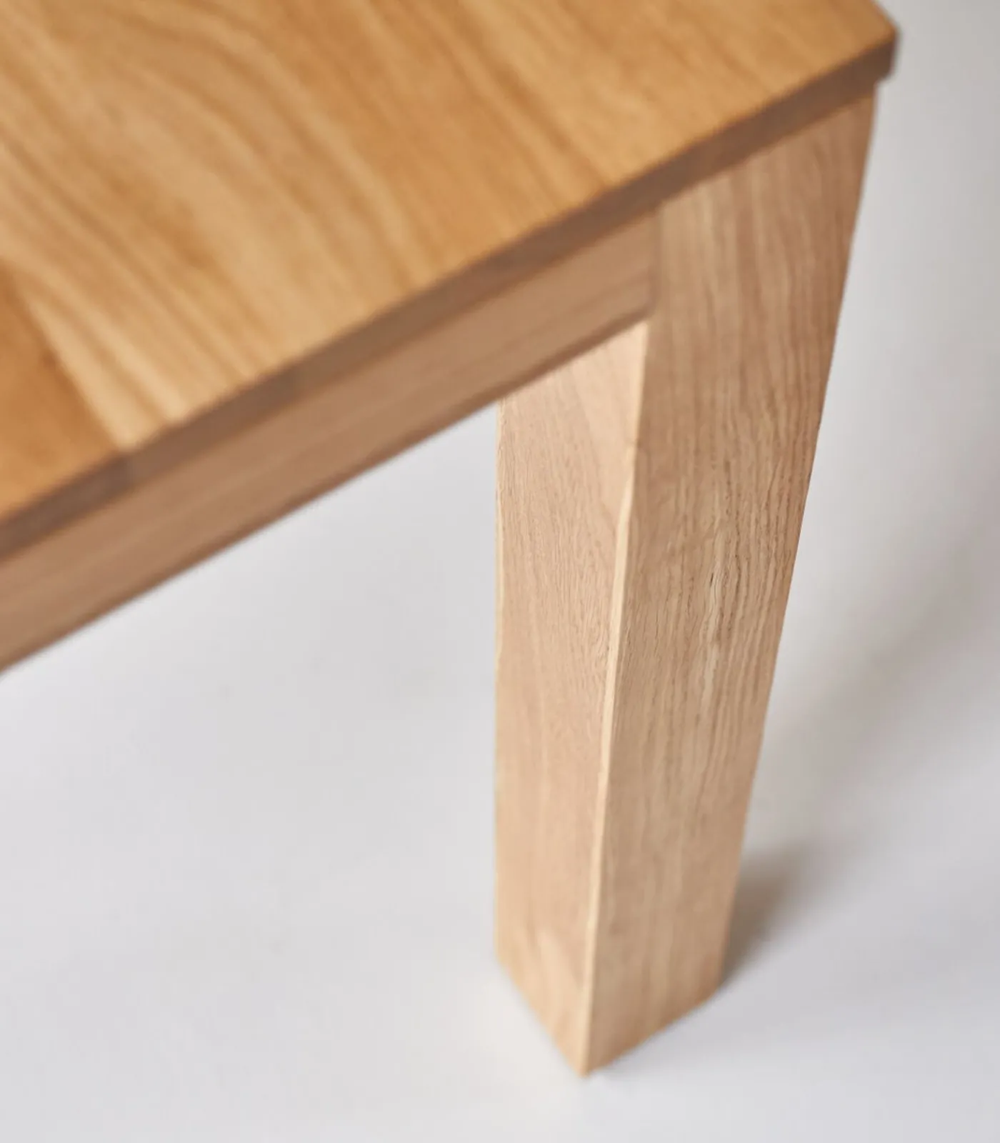 Best Eden - Massief eiken tafel voor 4-6 personen Tafels