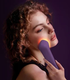 FOREO FAQ 501 Rood LED Gezichtslicht – Geavanceerd Schoonheidslicht voor het Verfijnen van de Huid