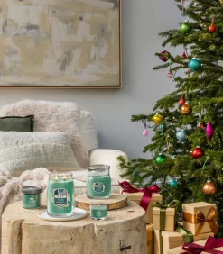 Outlet Geurkaars Holiday Winterfest Signature Medium Jar Kaarsen & Kaarshouders