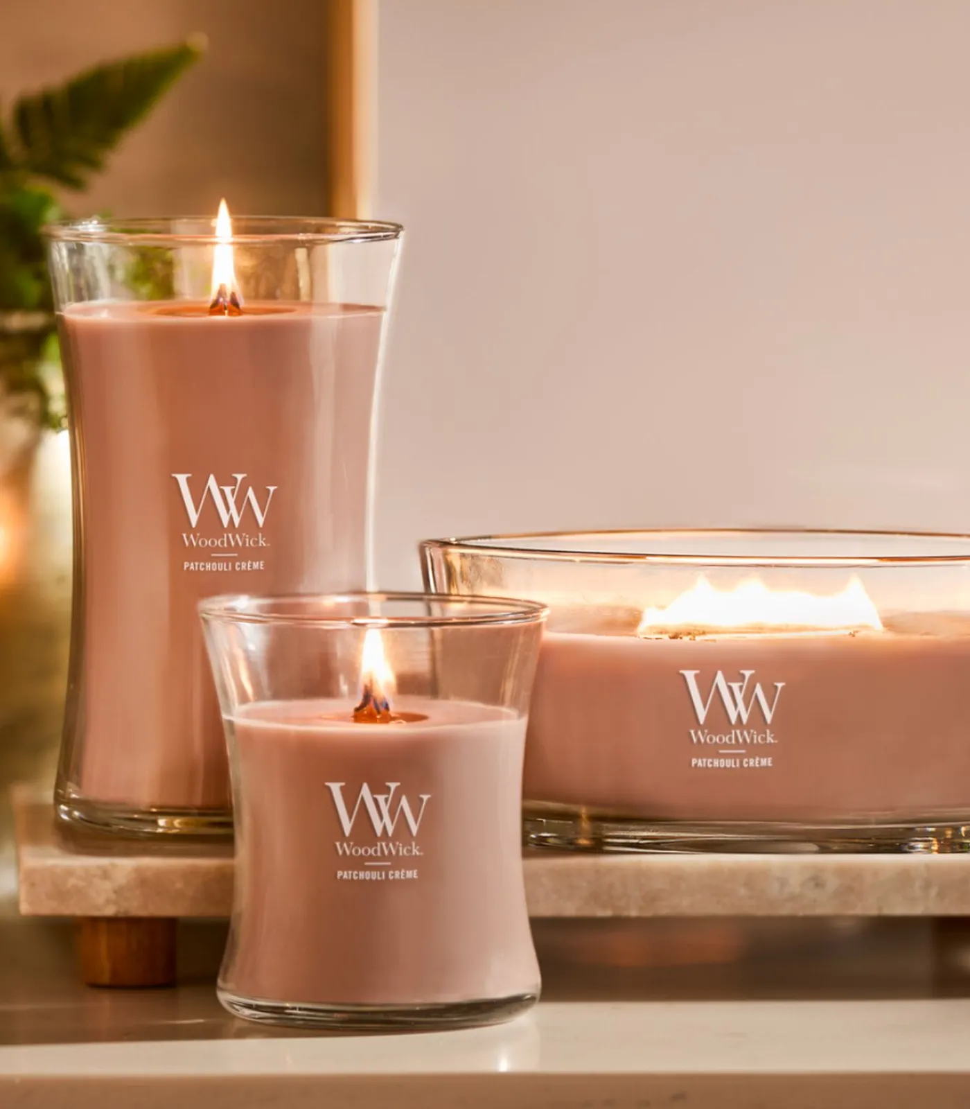 WoodWick Geurkaars Patchouli Crème Medium Candle