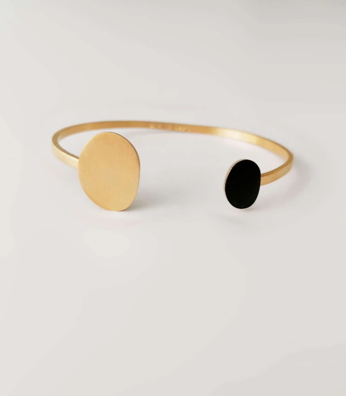 DAMES Joidart Gouden en zwarte armband Miró Jewelry