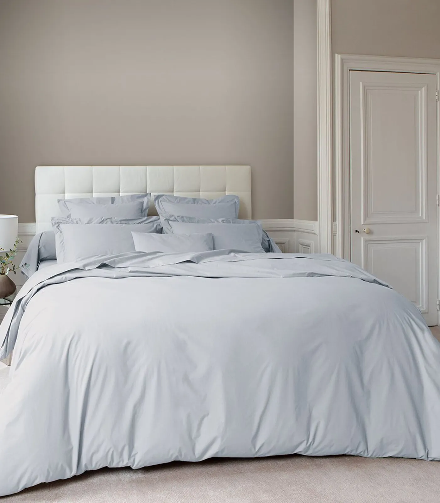 Anne de Solène HoesLaken | Vexin · Horizon