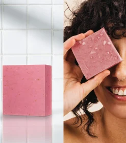 New Hydraterende Rozen Gezichtsreinigingszeep 100g Gezichtsreinigers & Make Up Removers