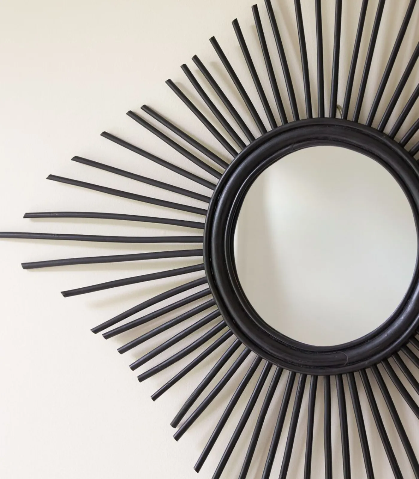 Online Isidore - Zwarte rotan spiegel 80 cm Spiegels