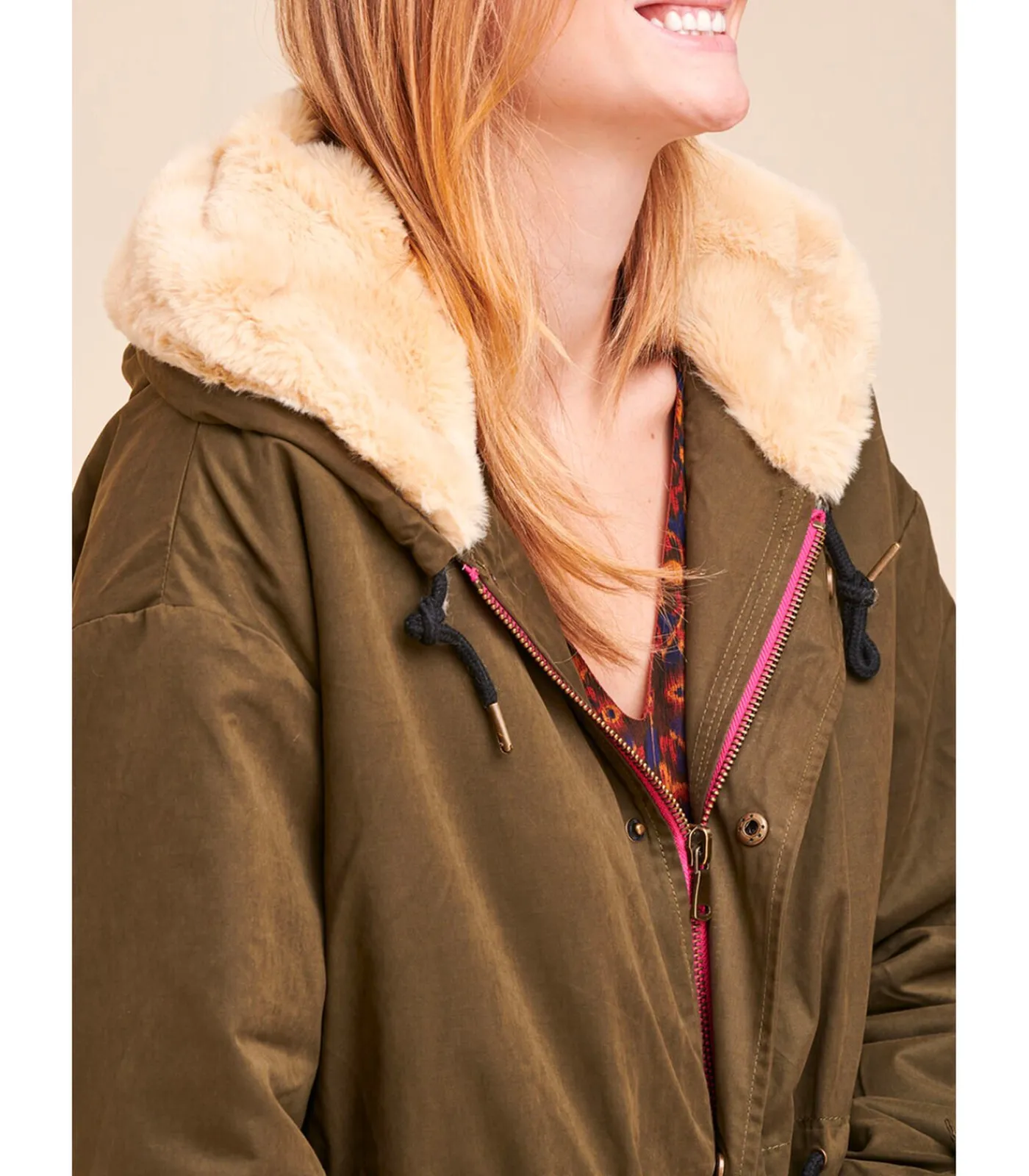 DAMES La Fée Maraboutée Kaki parka halflange capuchon