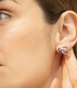 Sale Kleine zilveren Embolic oorbellen DAMES Oorbellen