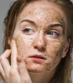 Dr Botanicals Koffie Superfood Vernieuwende Gezichtsscrub 2 - 60ml