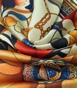 DAMES V1969 Koningsbloemen zijde carré