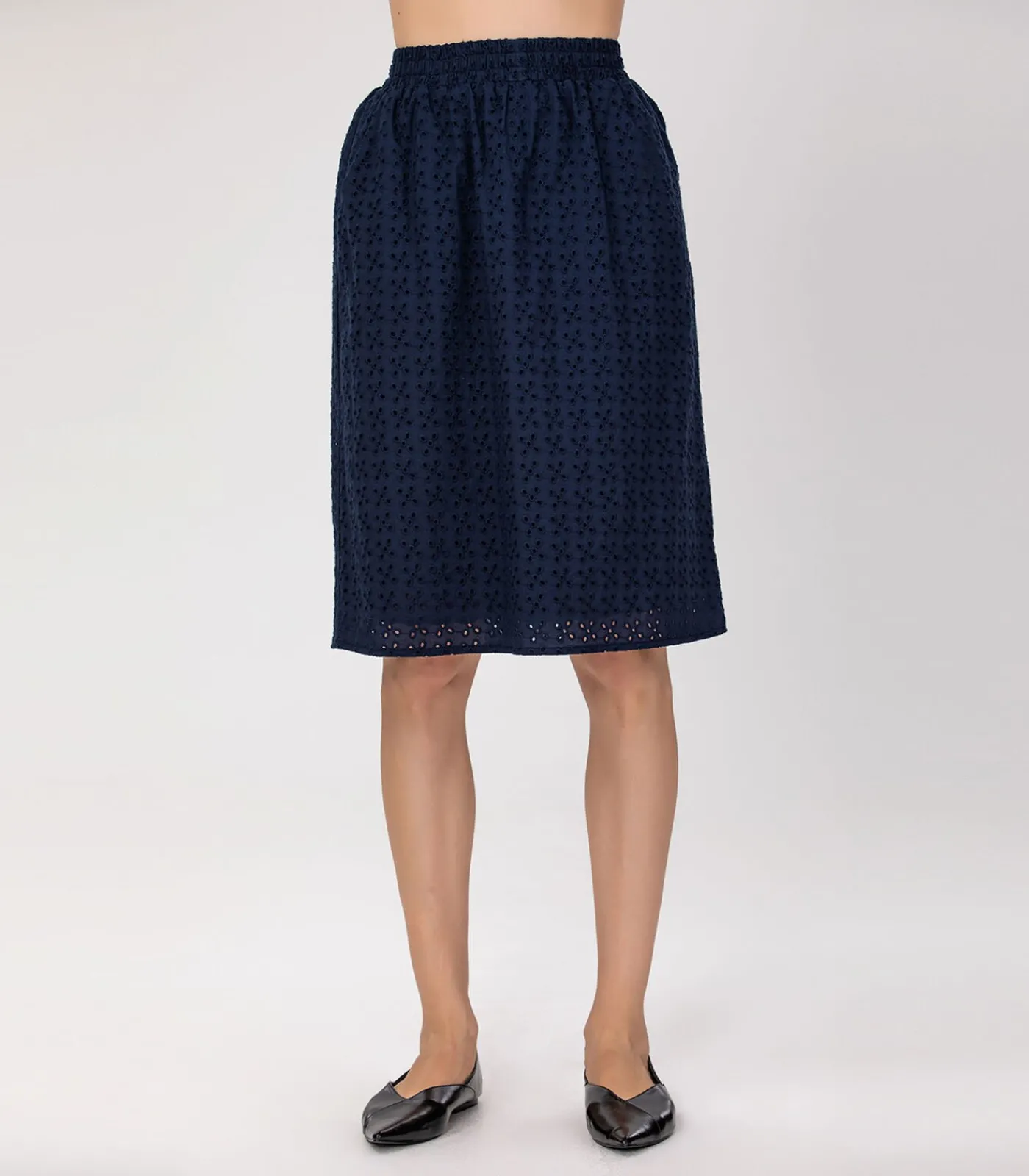 DAMES Smart & Joy Korte broek van katoenen kant met oogjes