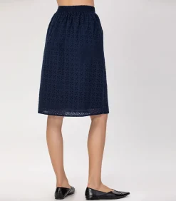 DAMES Smart & Joy Korte broek van katoenen kant met oogjes