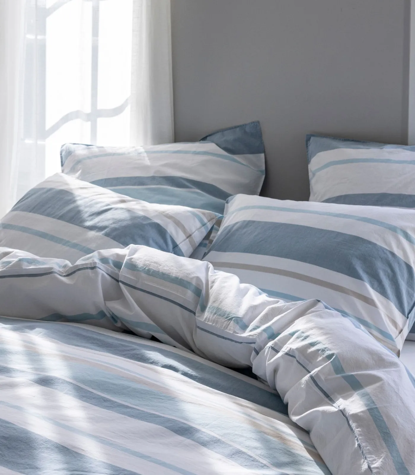 Blanc Cerise Kussensloop van gewassen katoenperkal, HORIZON BAYADÈRE