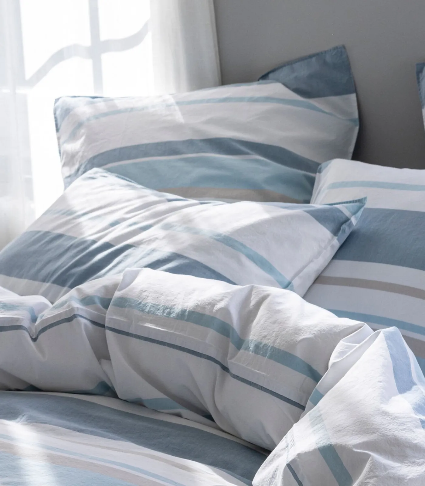 Blanc Cerise Kussensloop van gewassen katoenperkal, HORIZON BAYADÈRE