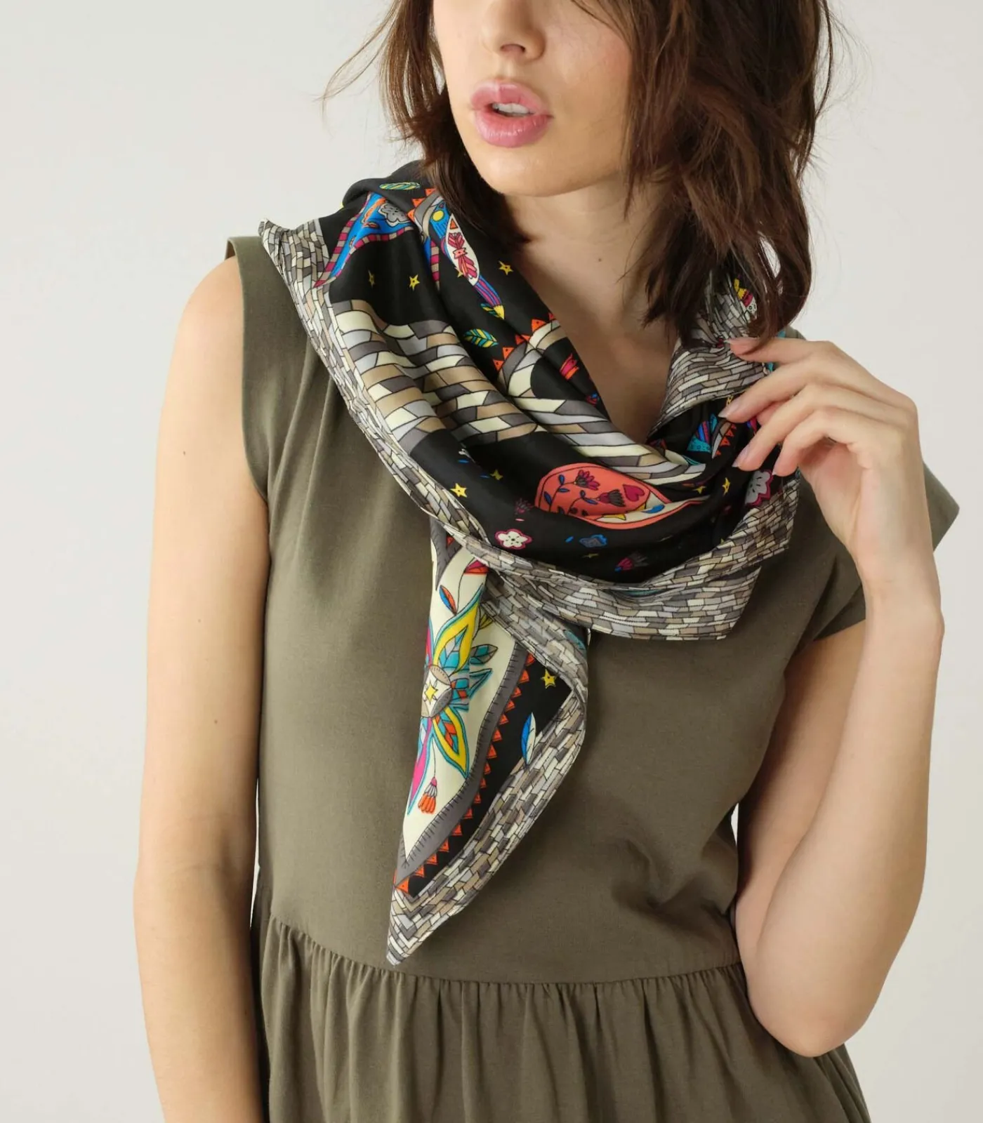 Best LAVINIA - Sjaal met geometrisch patroon DAMES Sjaals