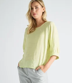 DAMES Marie Méro Limoen kleurig bloesje met driekwart mouw en rekker afgewerkt