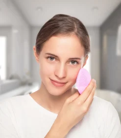 FOREO LUNA Mini 2 Pearl Pink sonische gezichtsreinigingsborstel voor elk huidtype