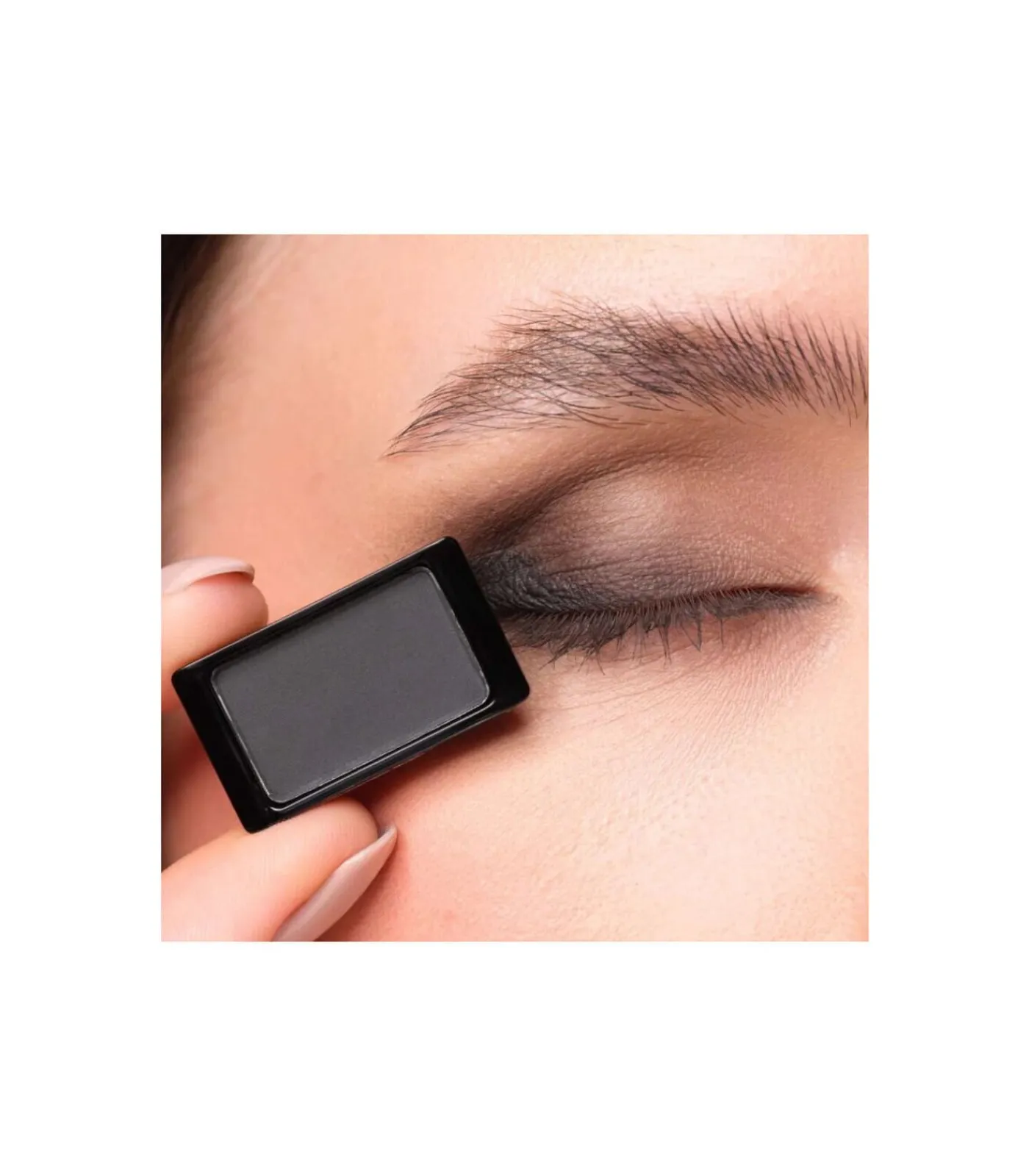 New Matte Oogschaduw - 503 Matt Black Oogmake Up