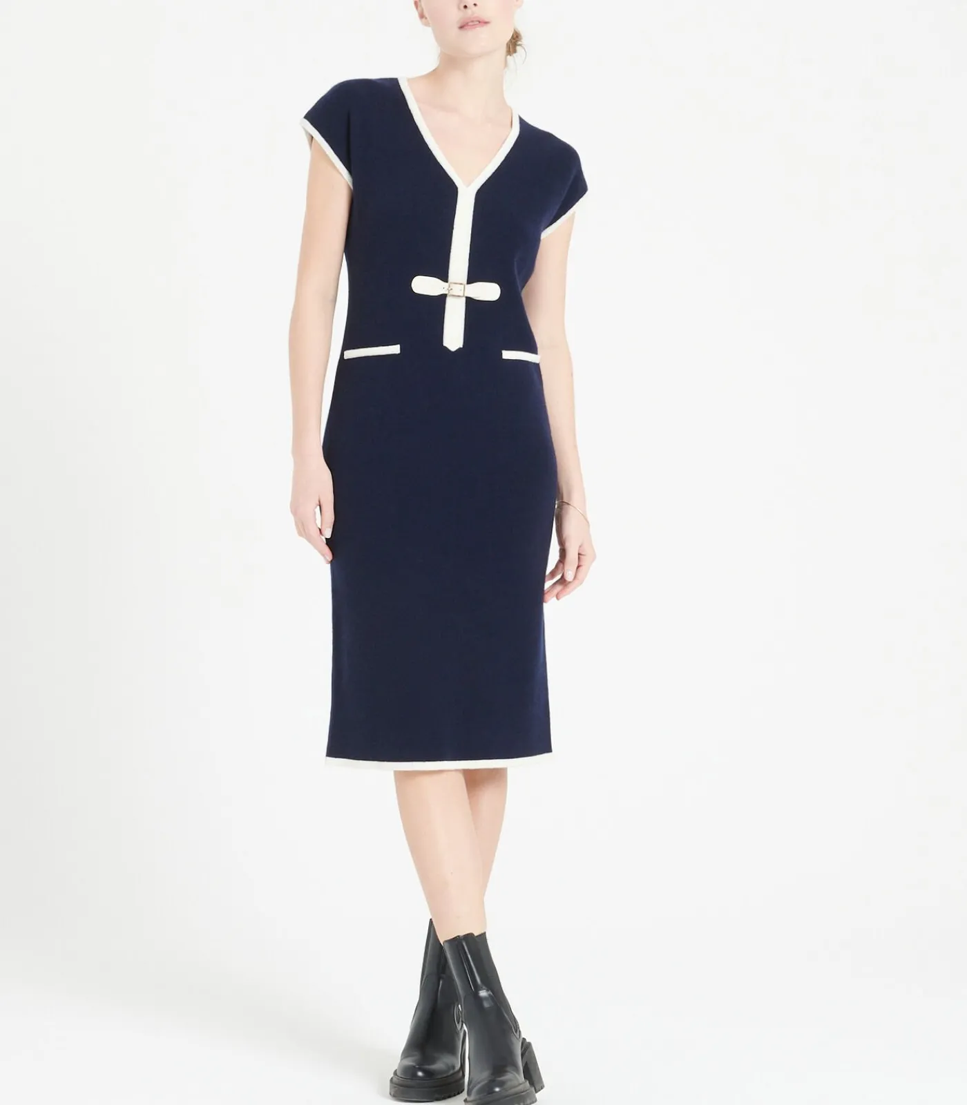 DAMES Studio Cashmere8 MIA 2 midi-jurk met V-hals - 100% kasjmier