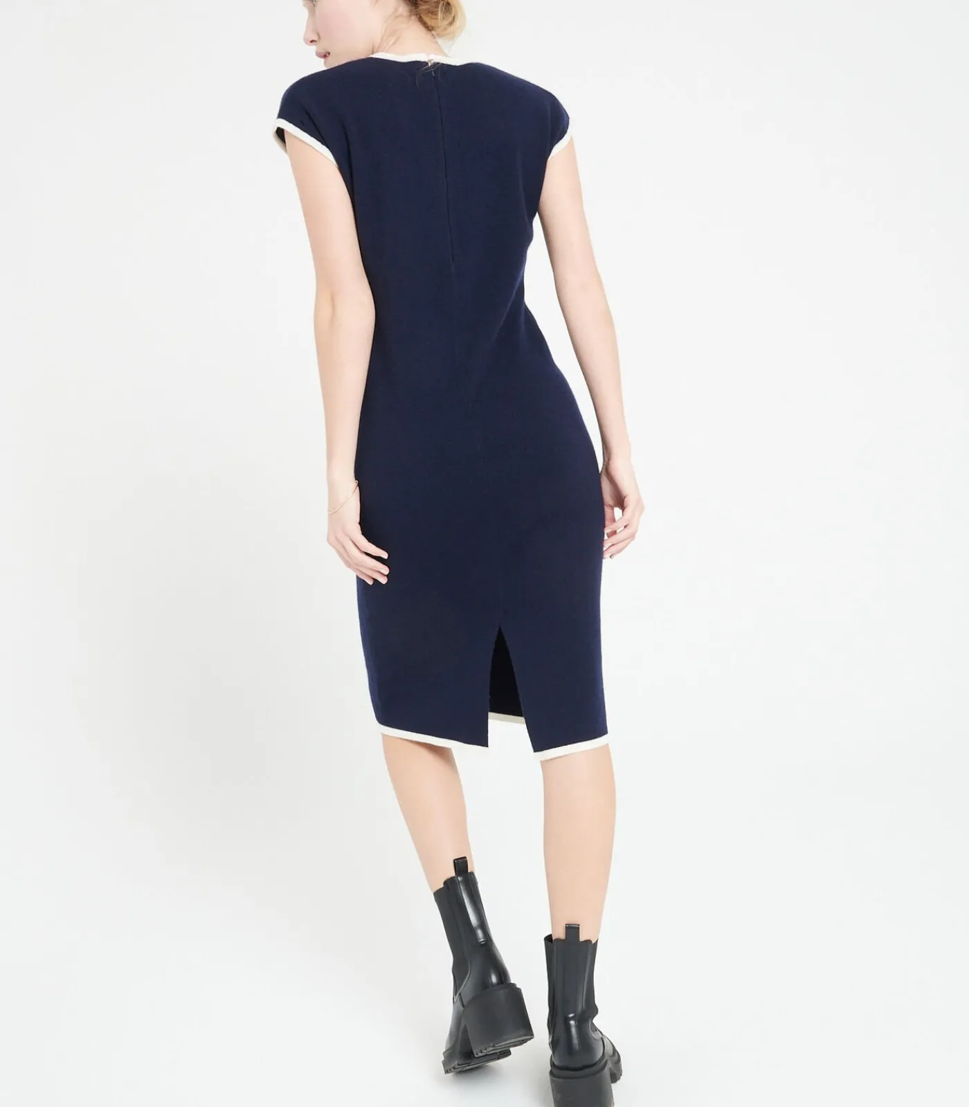 DAMES Studio Cashmere8 MIA 2 midi-jurk met V-hals - 100% kasjmier