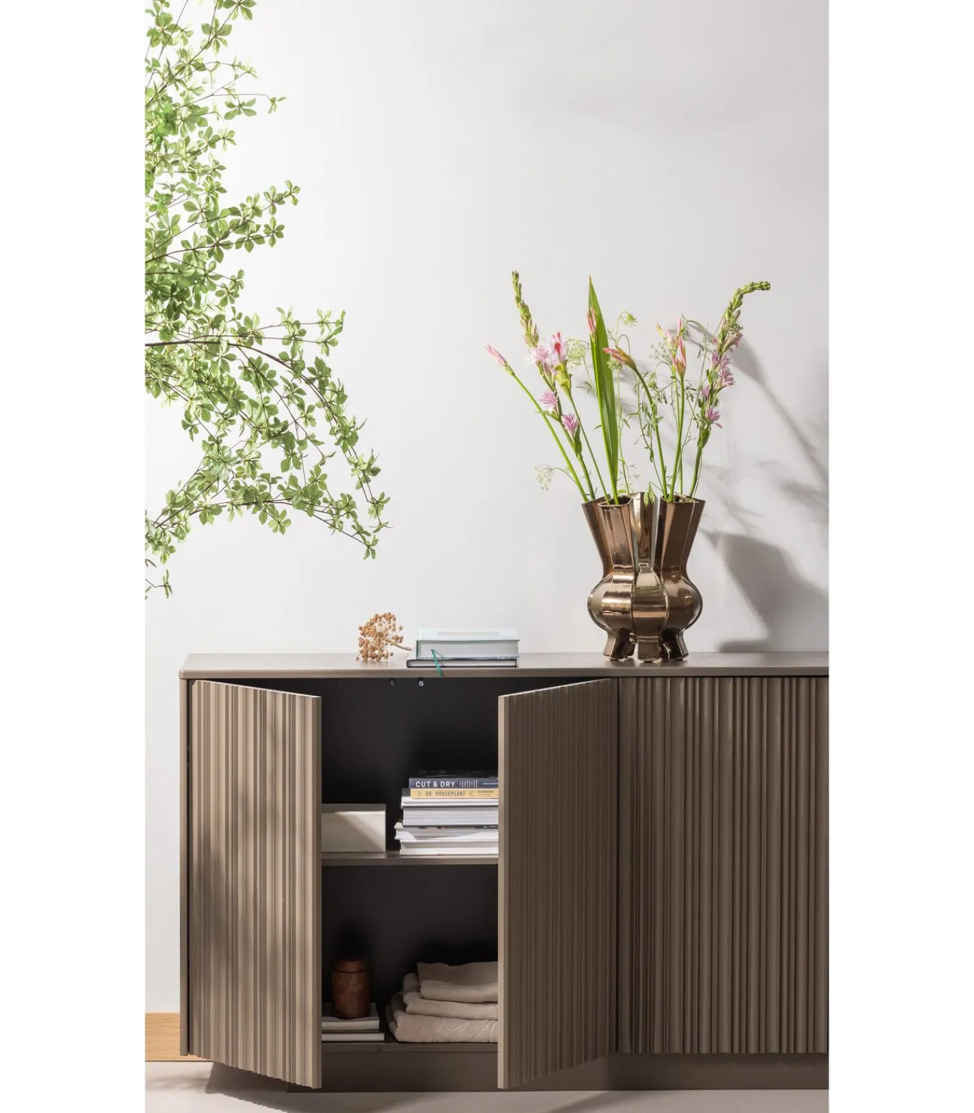 Clearance Nova Dressoir 200 cm - Grenen - Truffel Bruin - 85x200x40 Meubels