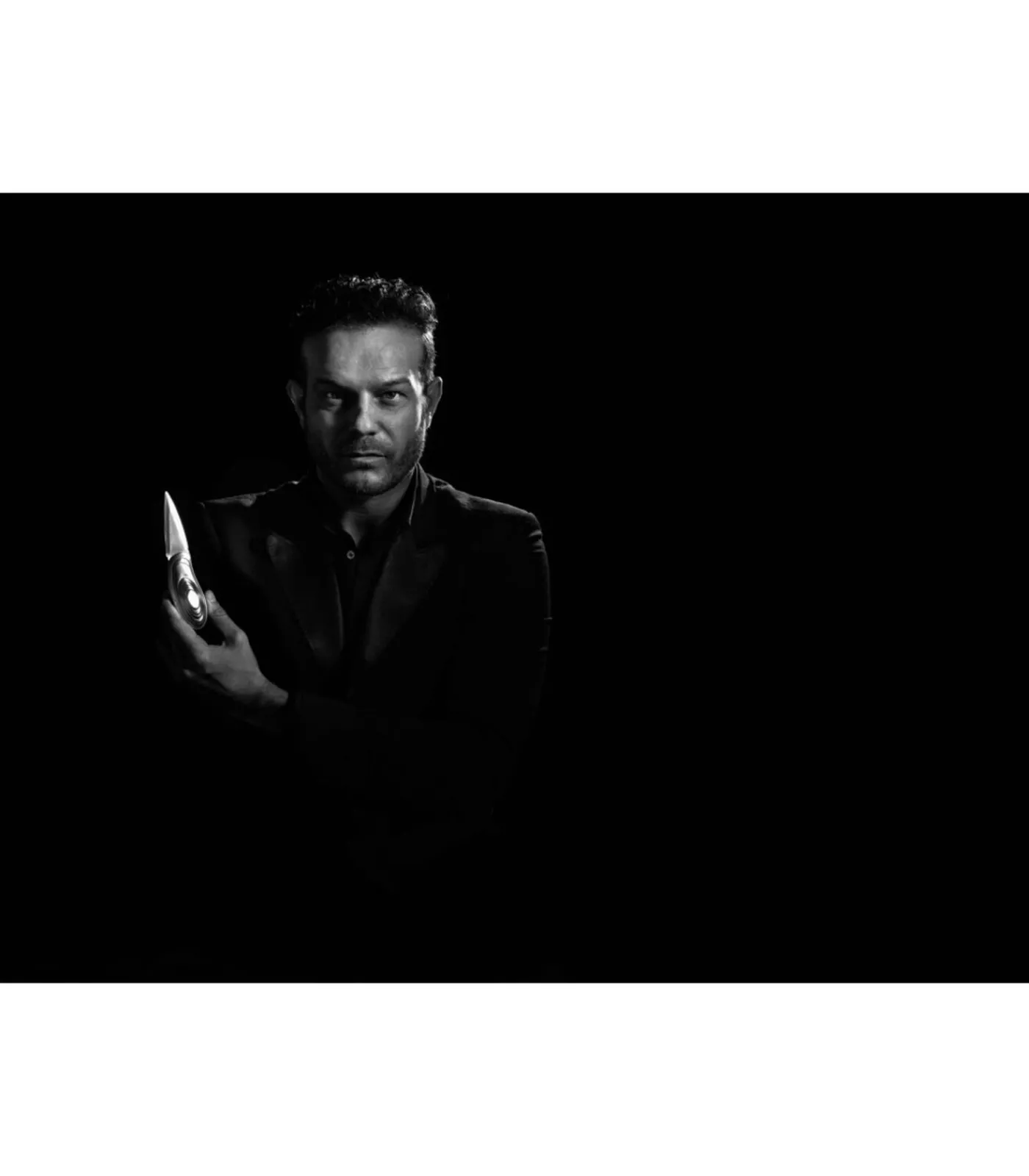 Point Virgule Oestermes RVS By Nik Baeyens