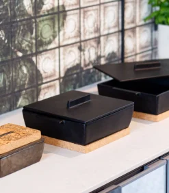 New Ovenschotel met deksel en kurk 27x24x10cm zwart Bakken