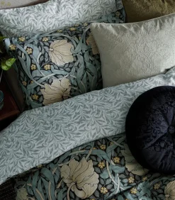 William Morris at Home Pimpernel Indigo Dekbedovertrek