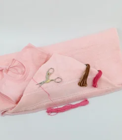 Best QUEIDA Slabbetje en badcape Kinderen Babyuitzet