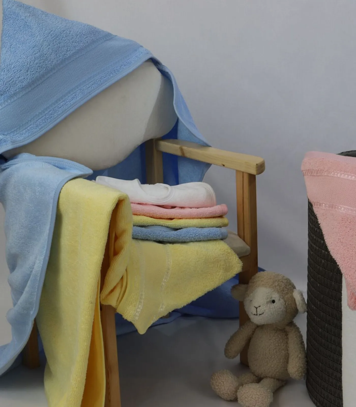 Best QUEIDA Slabbetje en badcape Kinderen Babyuitzet