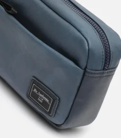 Misako Reisset Man Clark Blauw