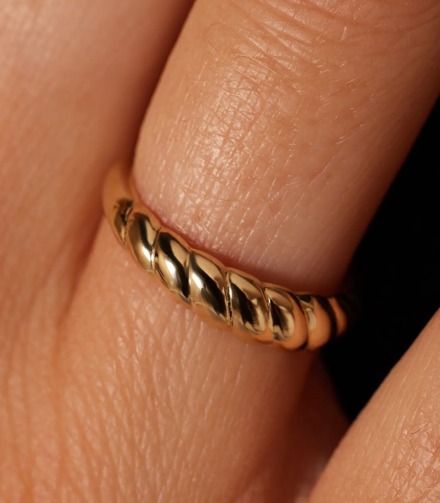 Hot Ring 14 Karaat Goud - Geelgoud DAMES Ringen