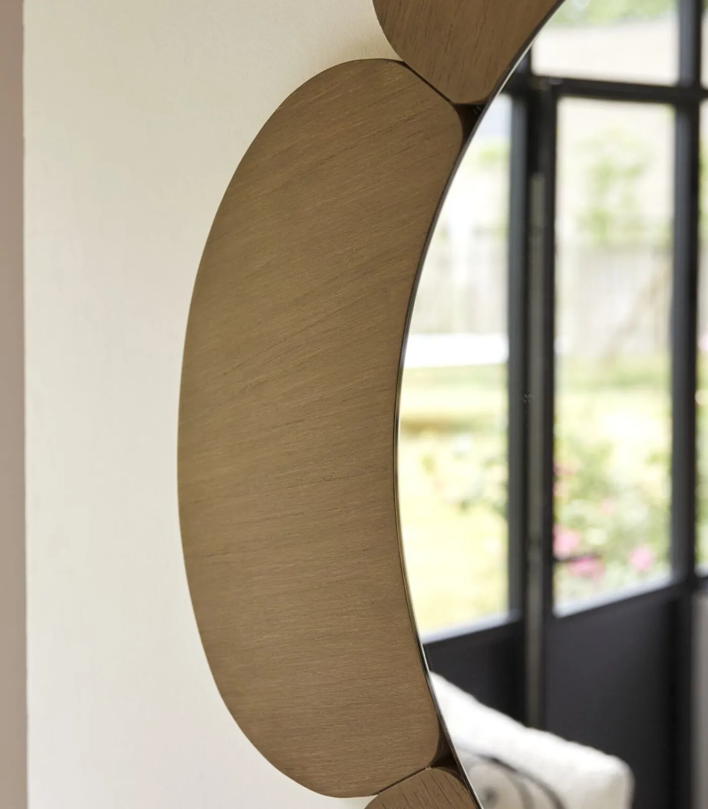 New Sara - Spiegel in licht mindihout 110 x 110 cm Spiegels